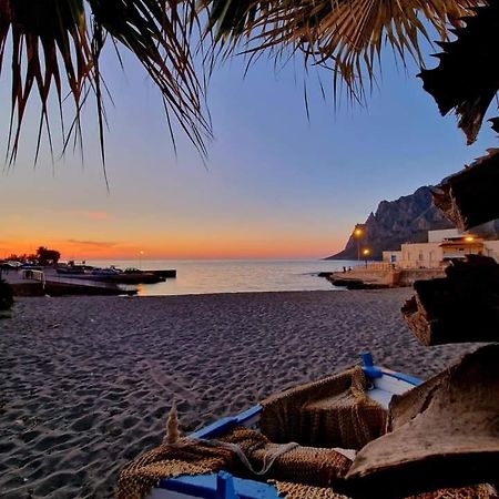 Cornino Casa Vacanze La Dolce Vita クストナーチ エクステリア 写真