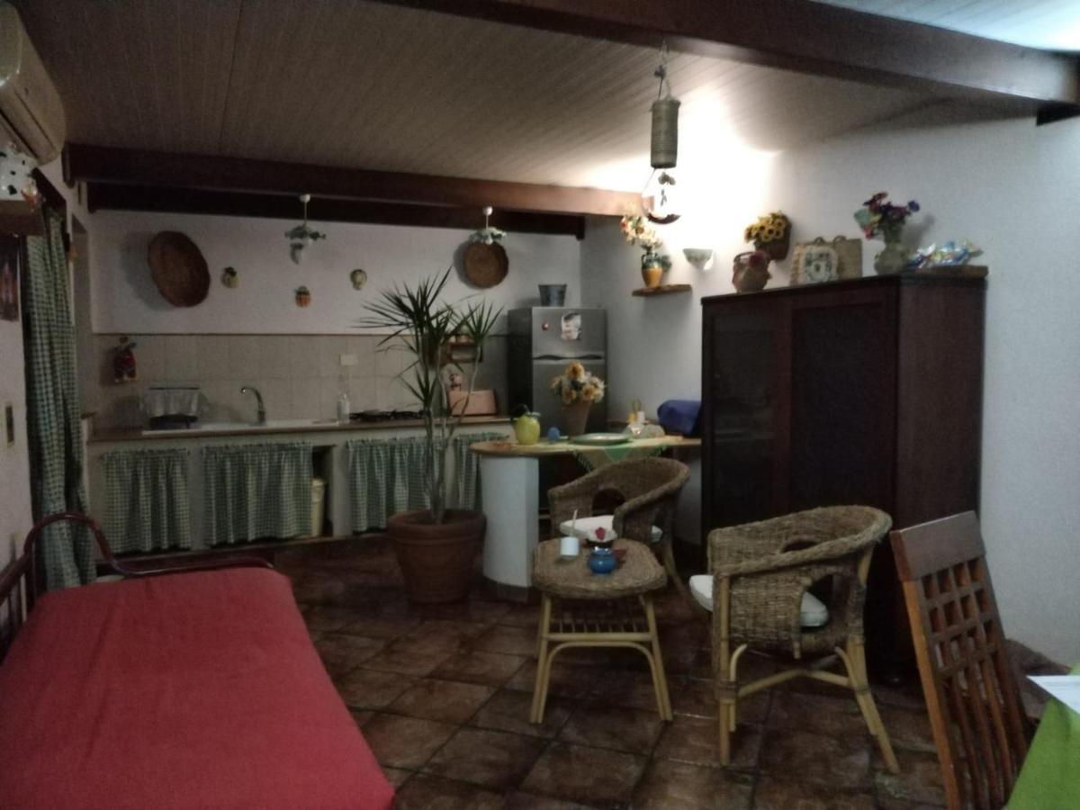 Cornino Casa Vacanze La Dolce Vita クストナーチ エクステリア 写真