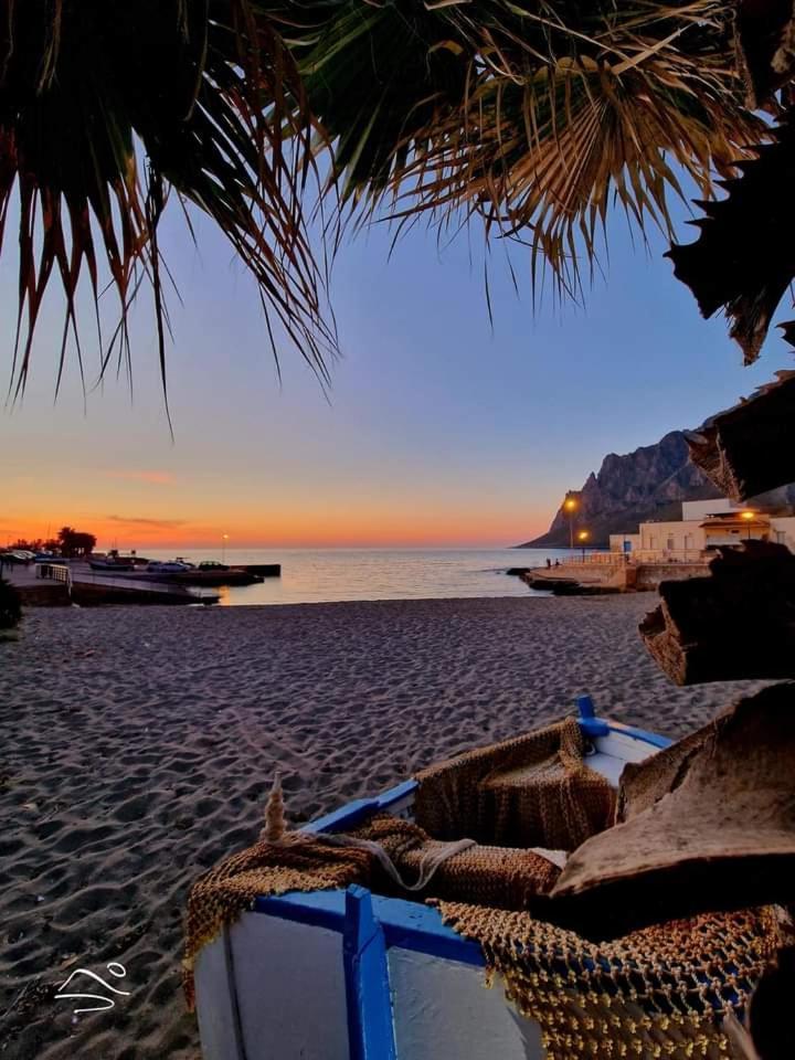 Cornino Casa Vacanze La Dolce Vita クストナーチ エクステリア 写真